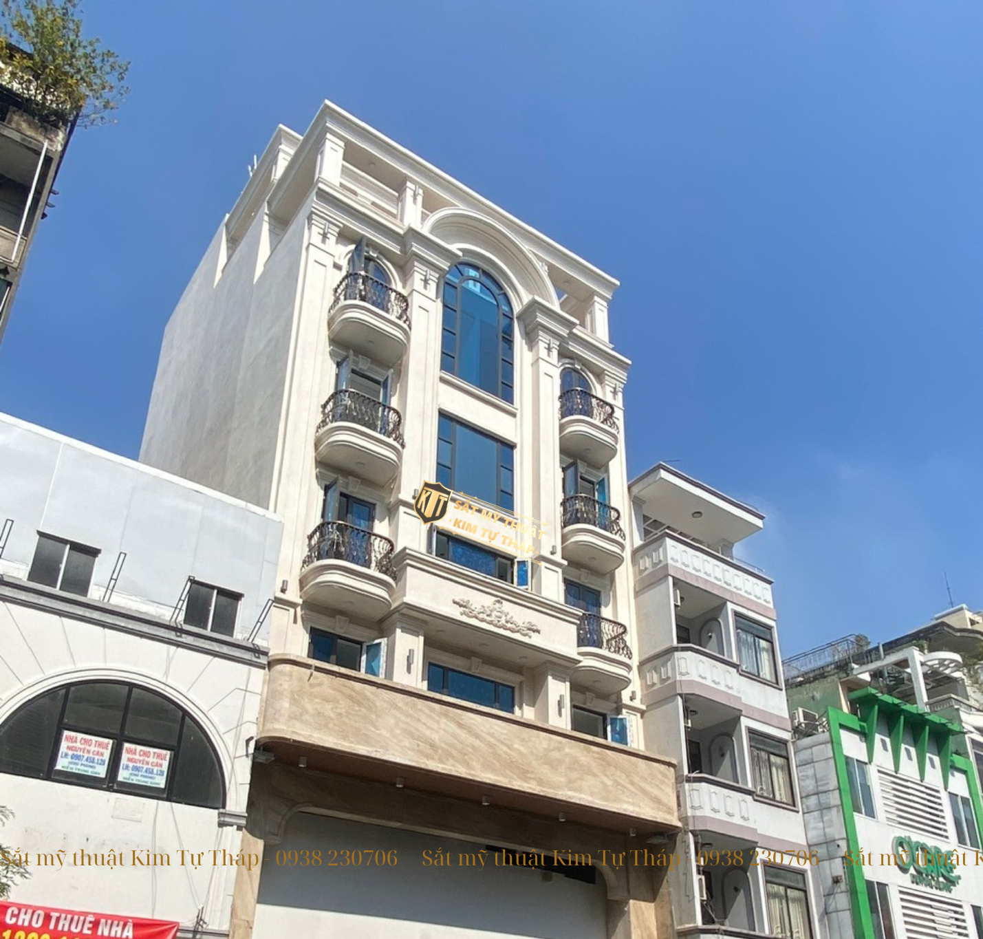 Thiết kế và thi công Lan can ban công và lan can cầu thang nhà phố KTT lan can ban công sắt mỹ nghệ CT088.6