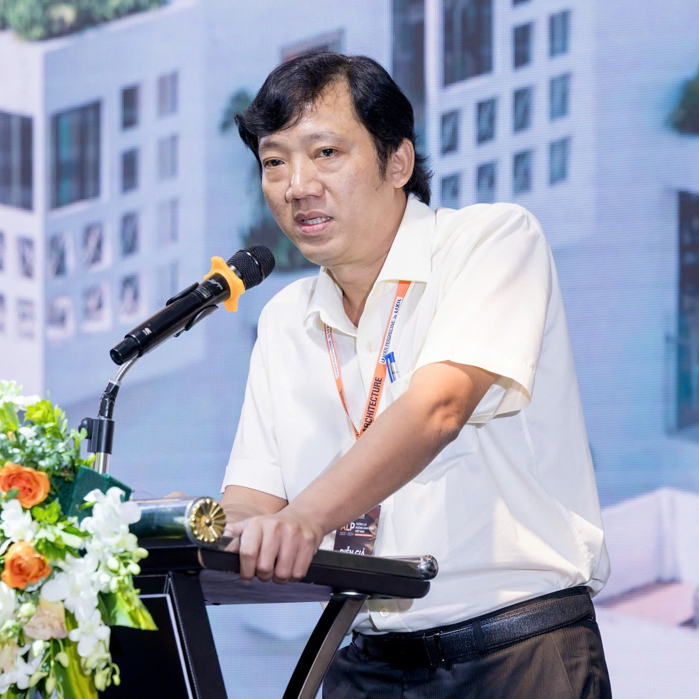 Giới thiệu về Cơ Khí Mỹ Thuật Kim Tự Tháp z6503350400447_3075afa16c25849c7b838145d5eb60f6