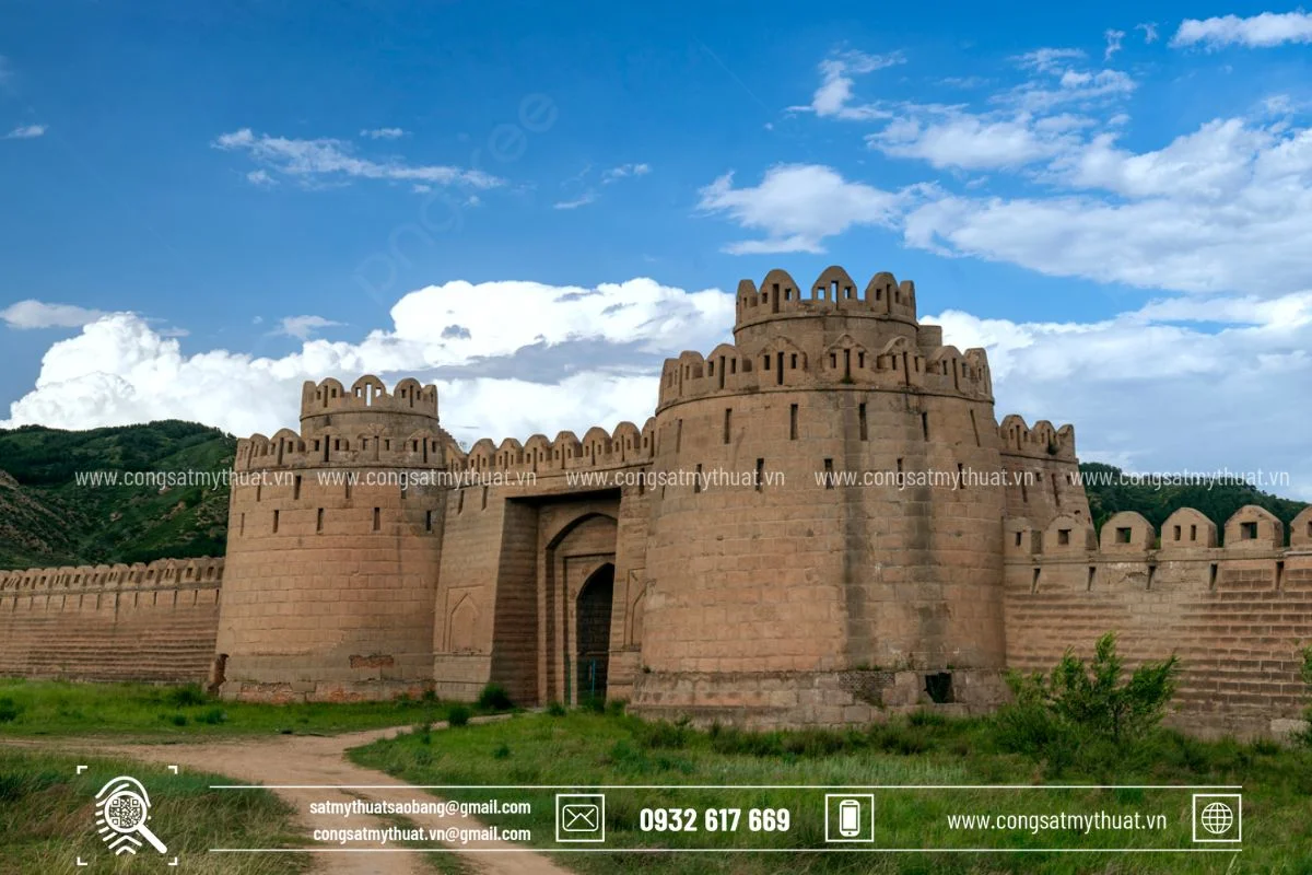 Cổng lâu đài nghệ thuật