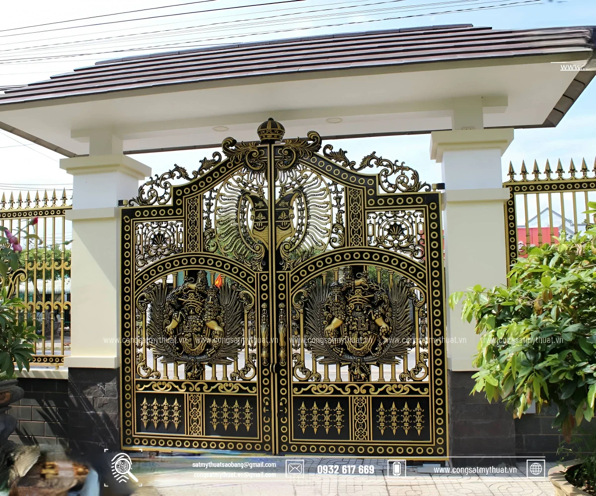 101+ Mẫu cổng biệt thự đẹp hiện đại & đơn giản lộng lẫy nhất Cửa cổng biệt thự đẹp chất liệu nhôm đúc