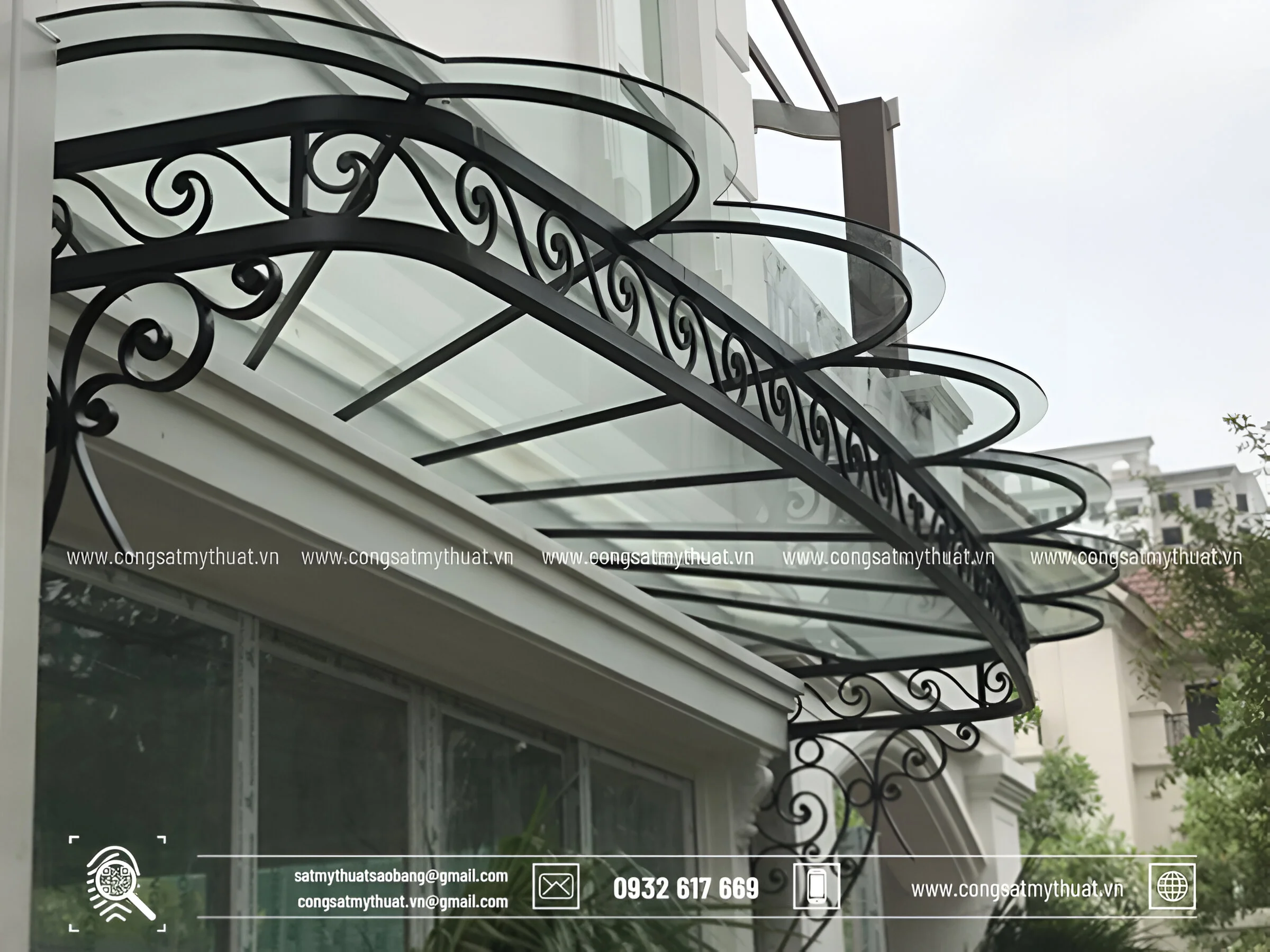 Mái kính sắt mỹ thuật đơn giản