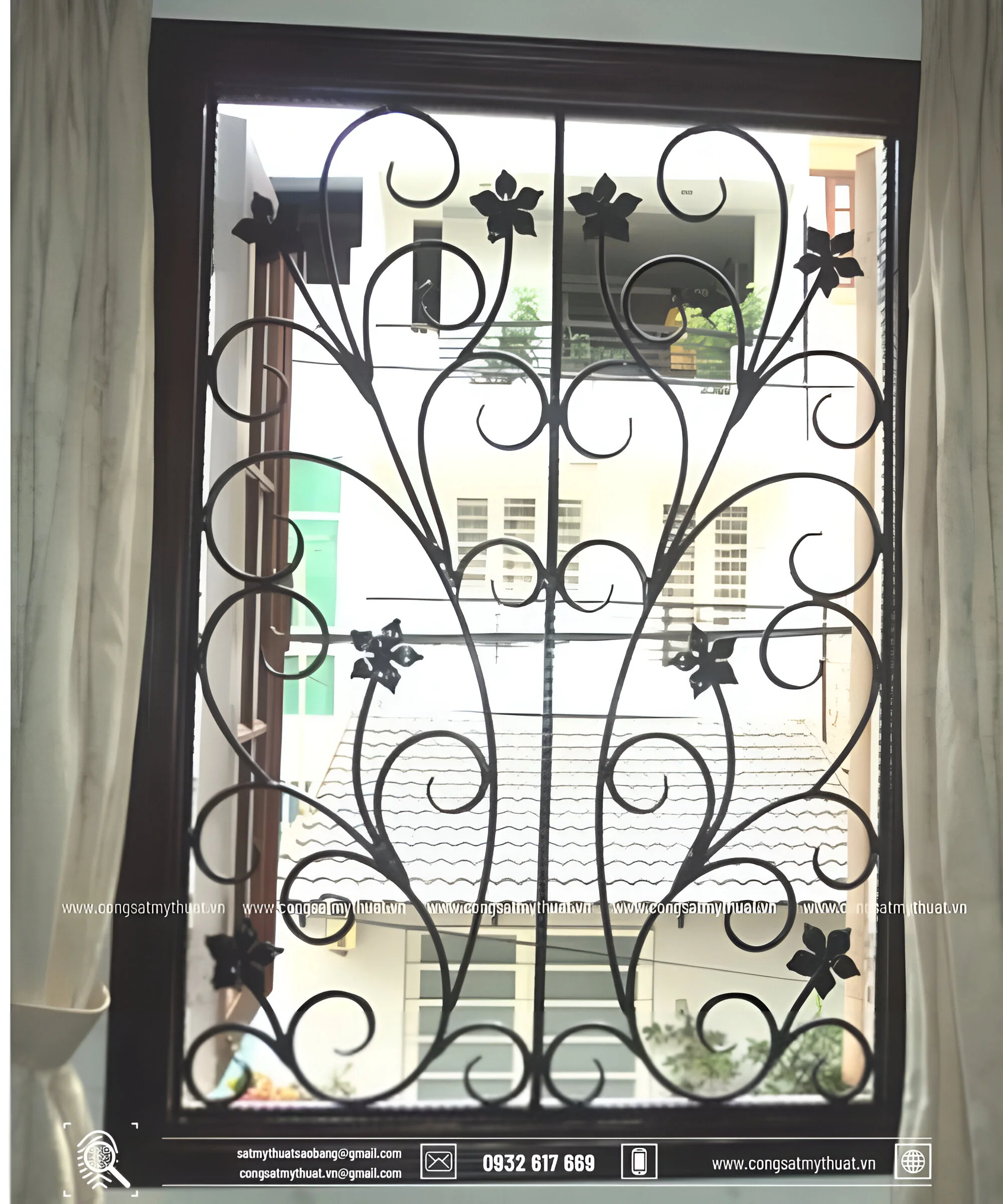 Cửa sổ hoa sắt uốn kích thước nhỏ
