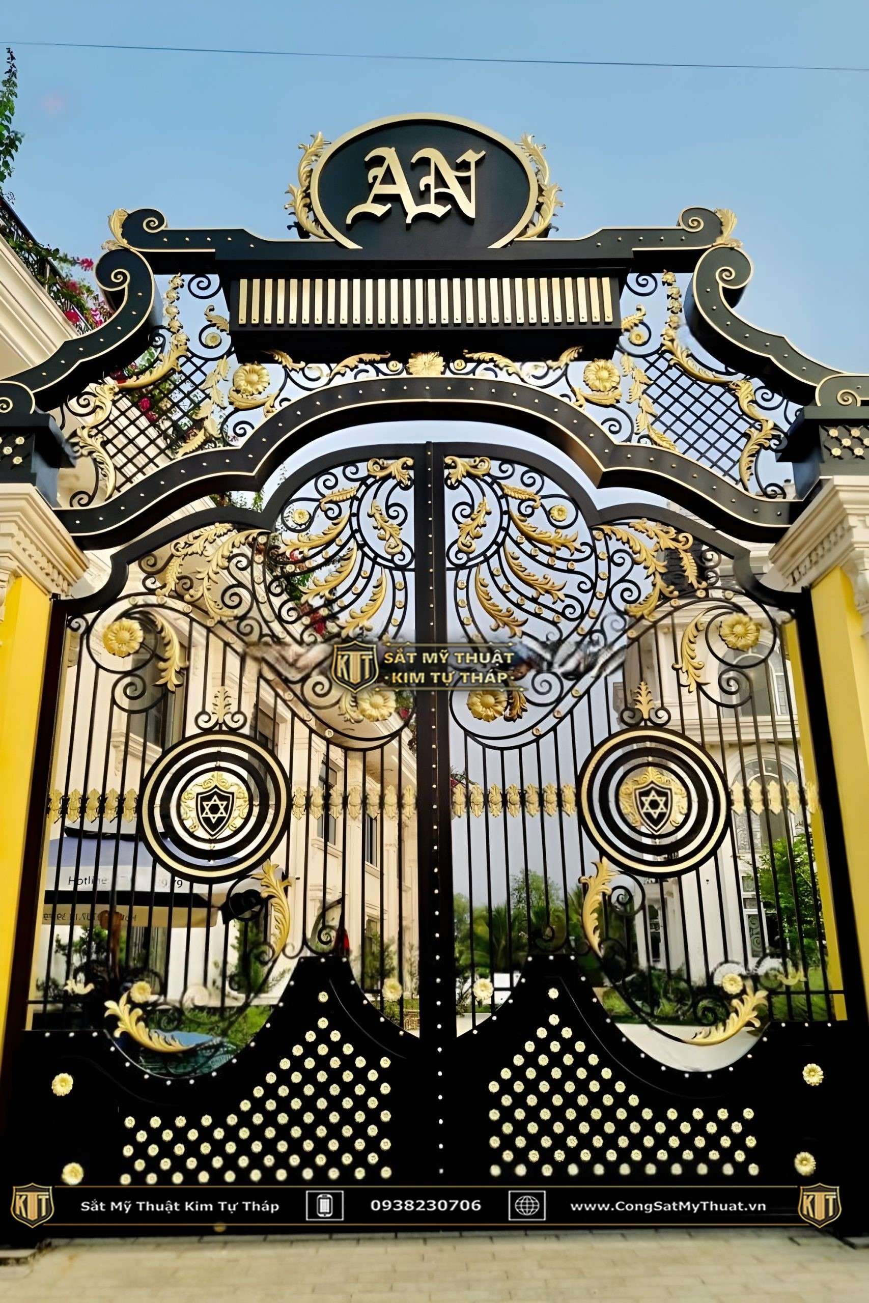 nhà phố 5m tân cổ điển  