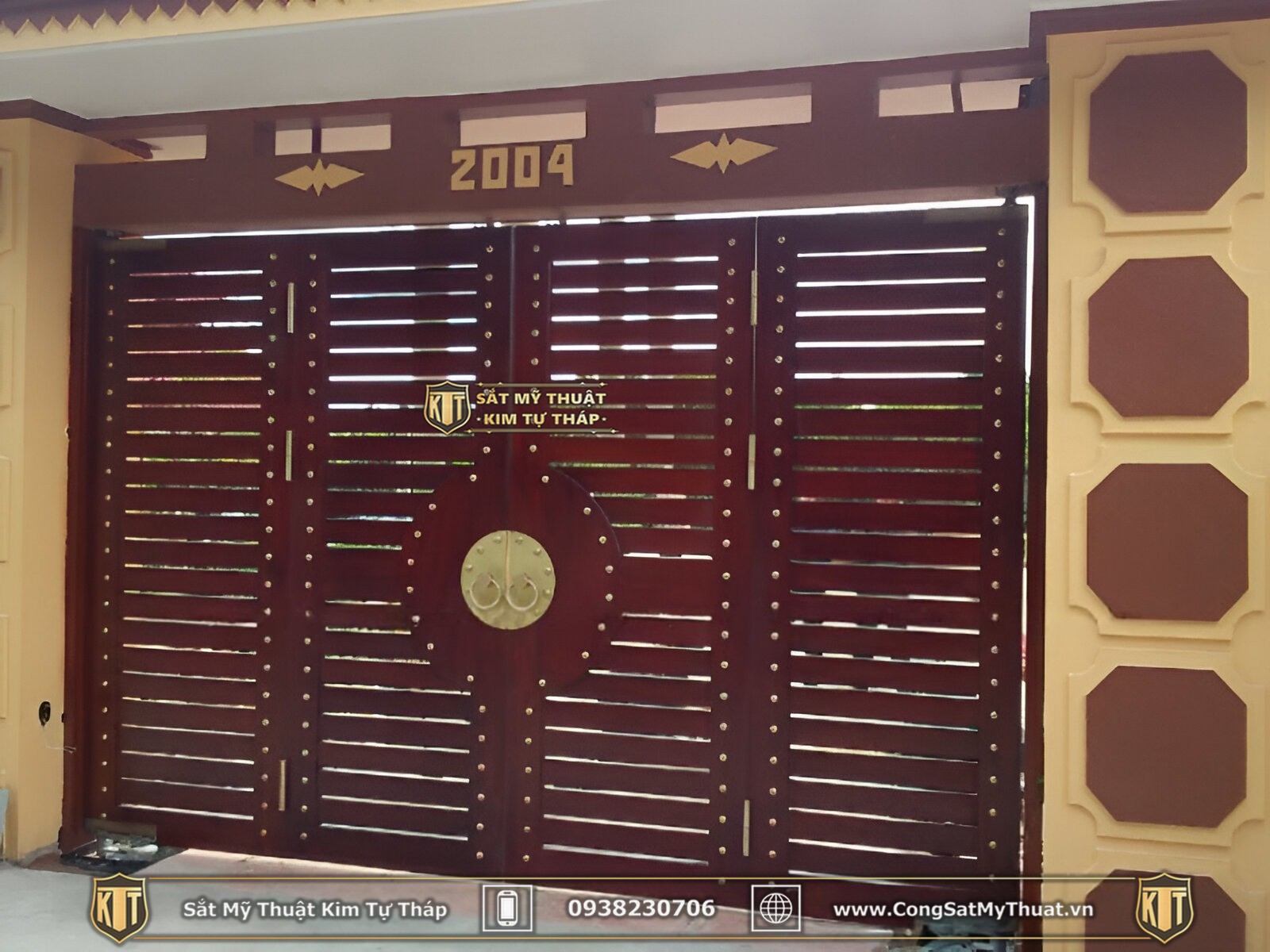 cửa gỗ biệt thự hiện đại 