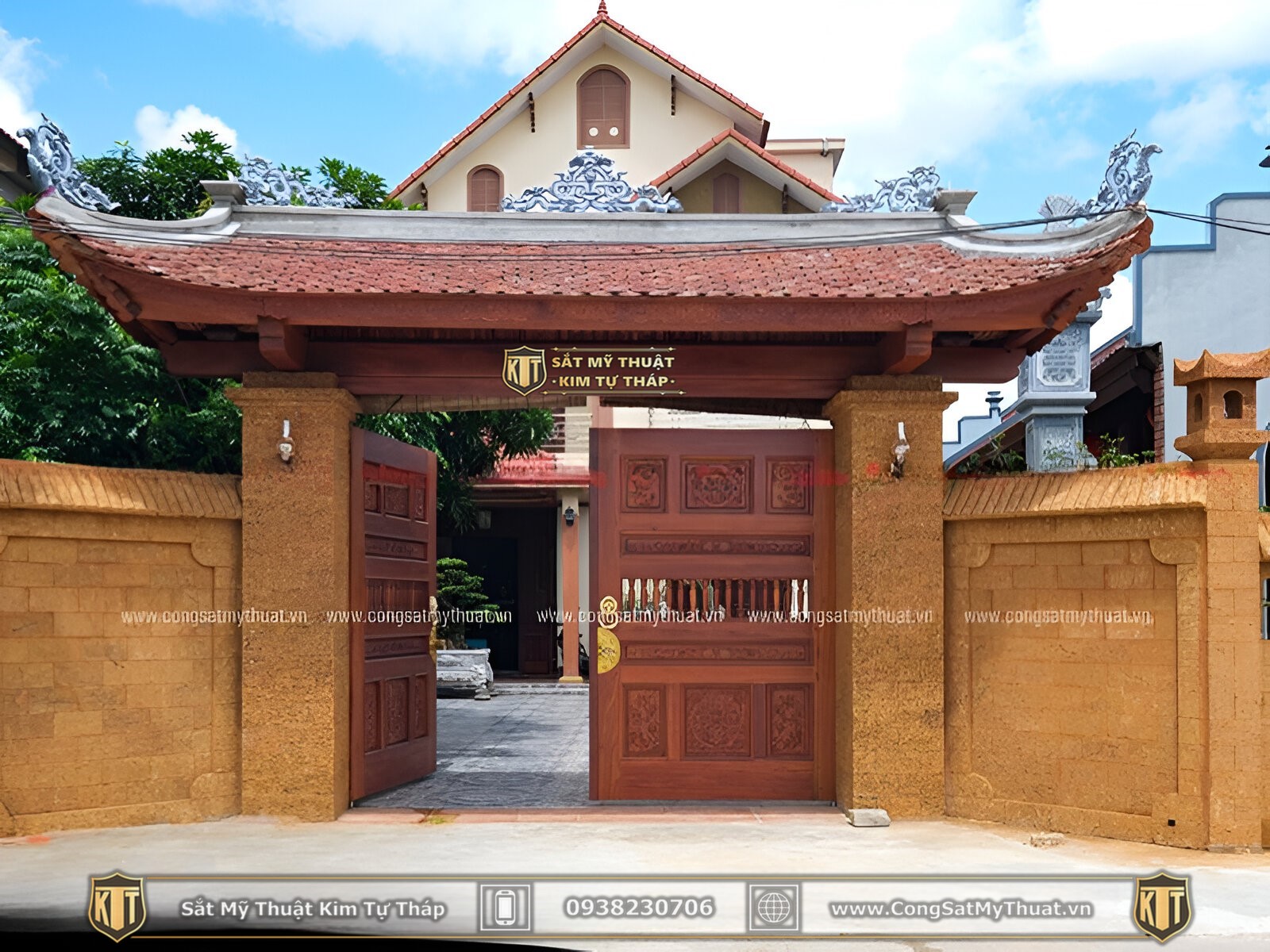 cổng gỗ nhà biệt thự 