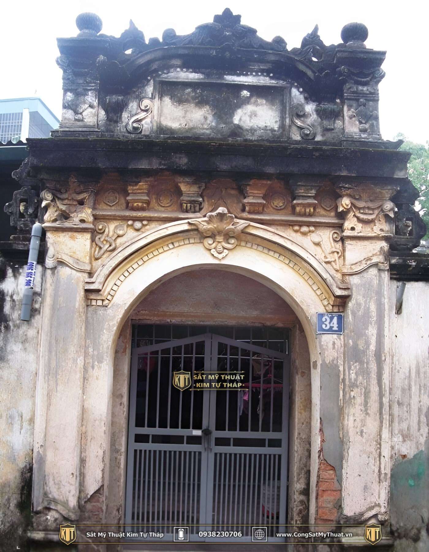 cong-nha-co-bang-sat