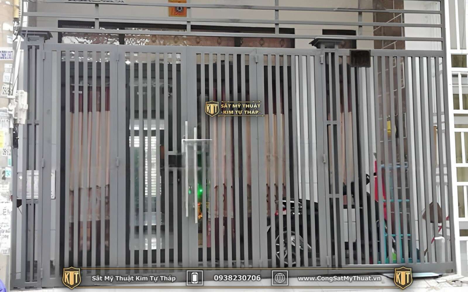 52+ Mẫu cổng sắt 6 cánh đẹp nghệ thuật đơn giản & hiện đại cong-sat-nha-pho-6-canh