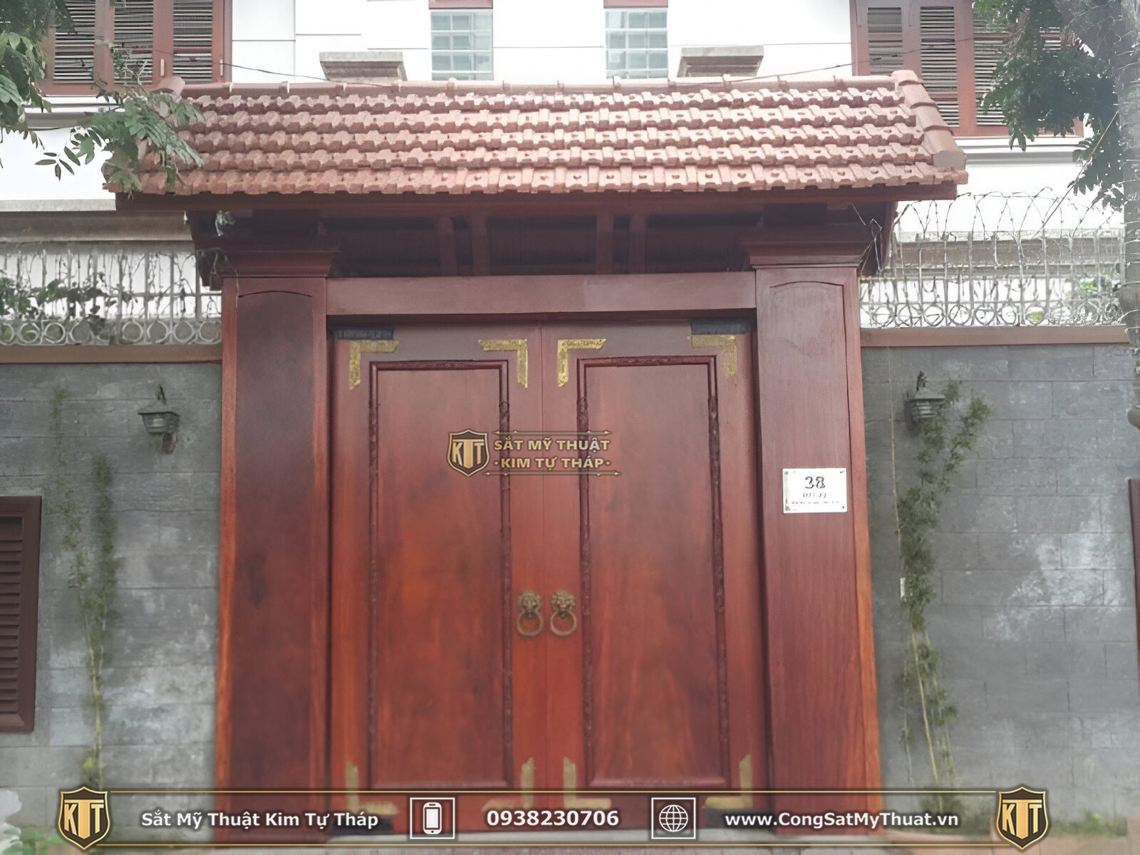 Những ưu điểm cổng gỗ biệt thự 