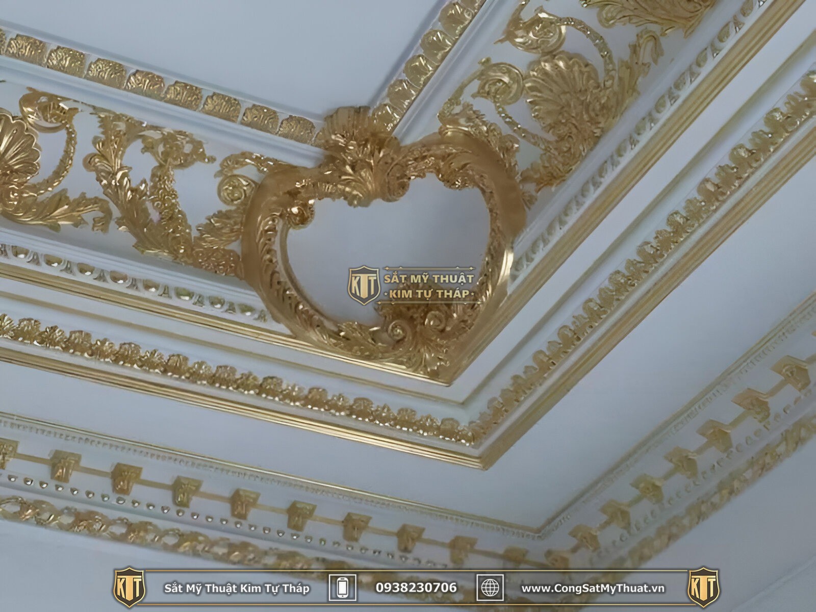 Phào chỉ trang trí góc lộng lẫy 