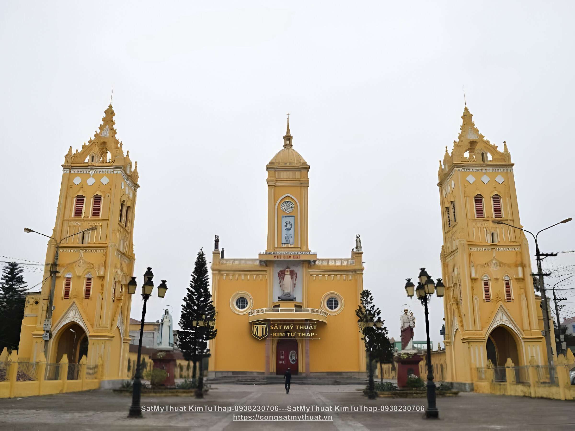 101+ Mẫu cổng nhà thờ công giáo đẹp sang trọng mới nhất 2025 Công trình cổng nhà thờ với các hoạ tiết đặc sắc