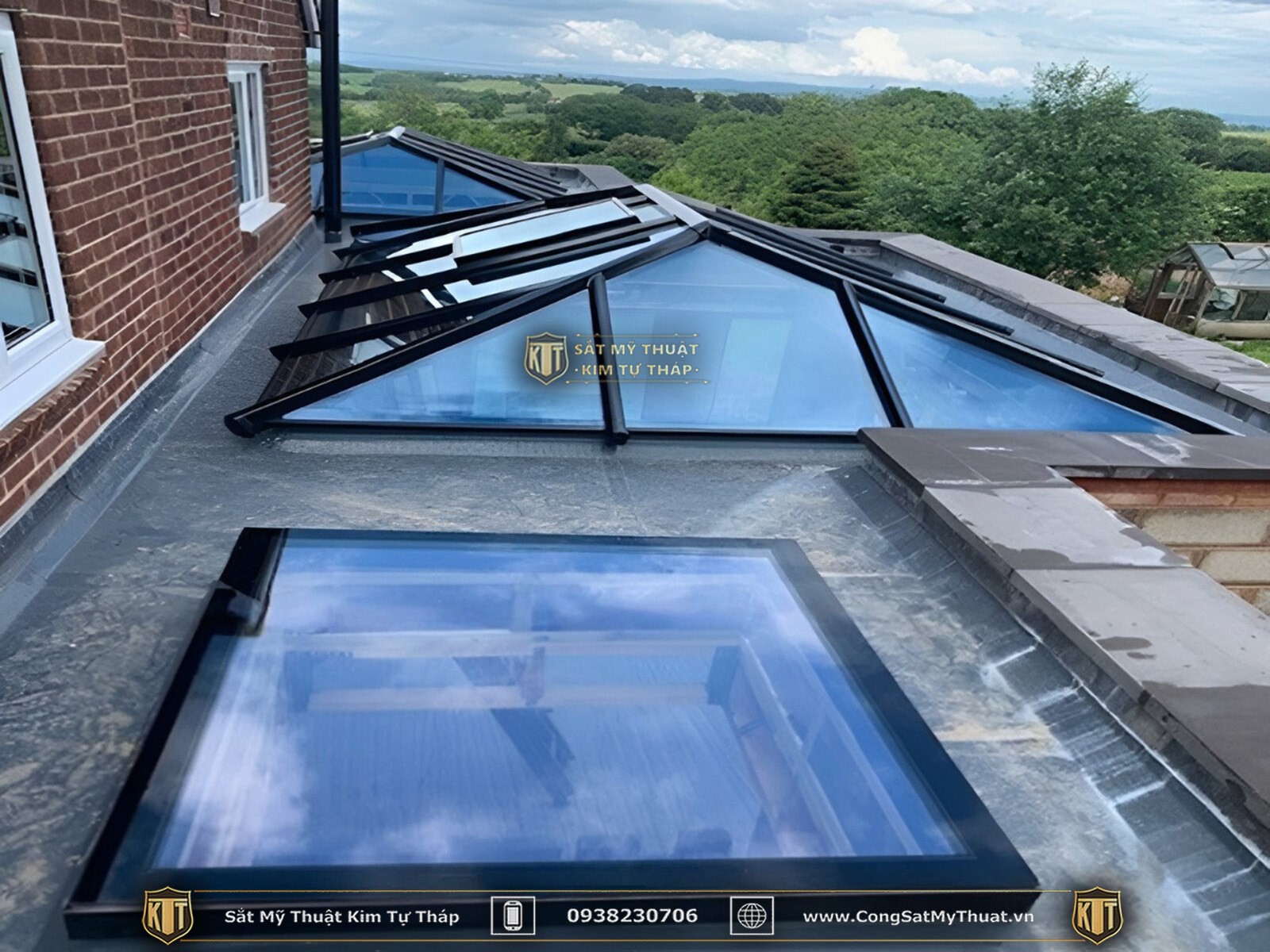 72+ Mẫu mái kính lấy sáng giếng trời thông minh tiện dụng nhất Làm mái lấy sáng giếng trời tự động
