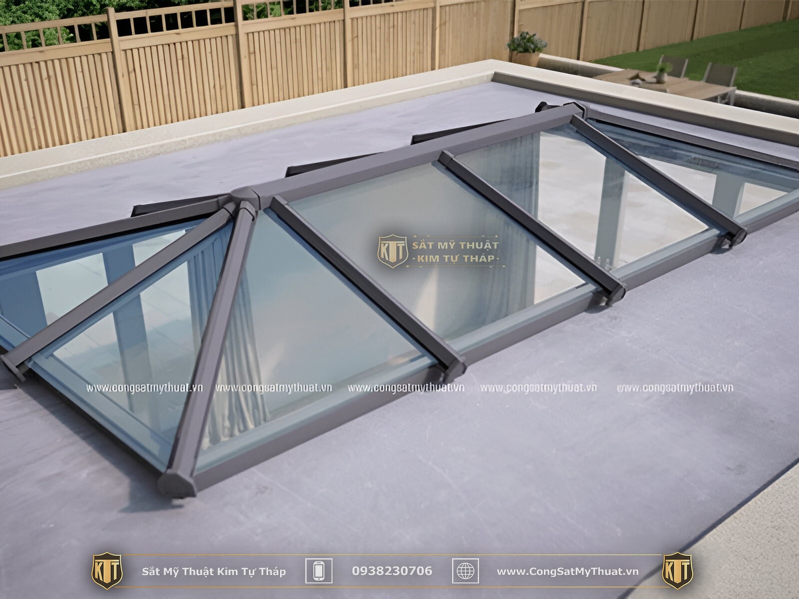 72+ Mẫu mái kính lấy sáng giếng trời thông minh tiện dụng nhất làm giếng trời bằng kính cường lực