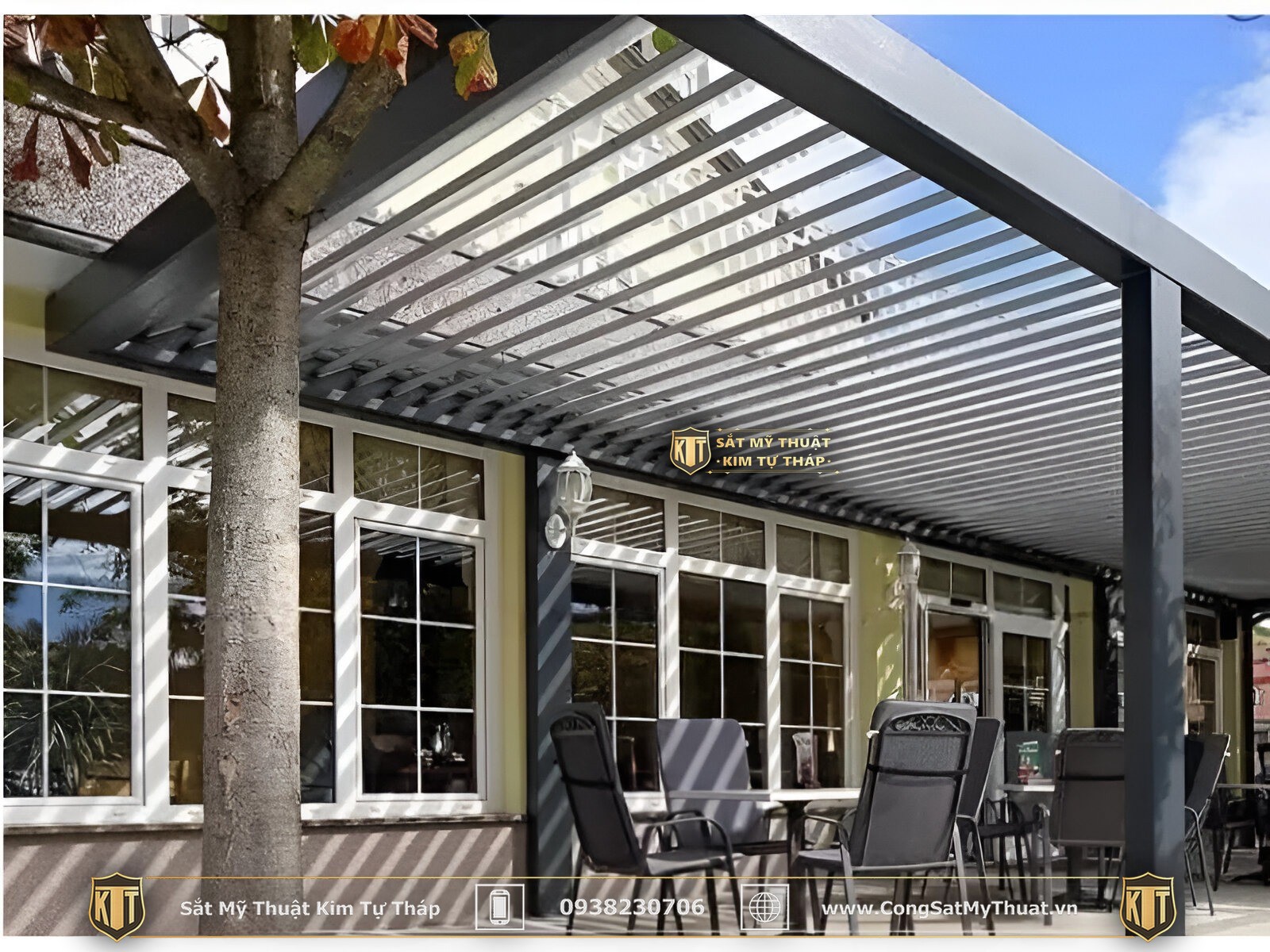 72+ Mẫu mái kính sân vườn đẹp được ưa chuộng nhất (2025) Khung kính cường lực sân vườn