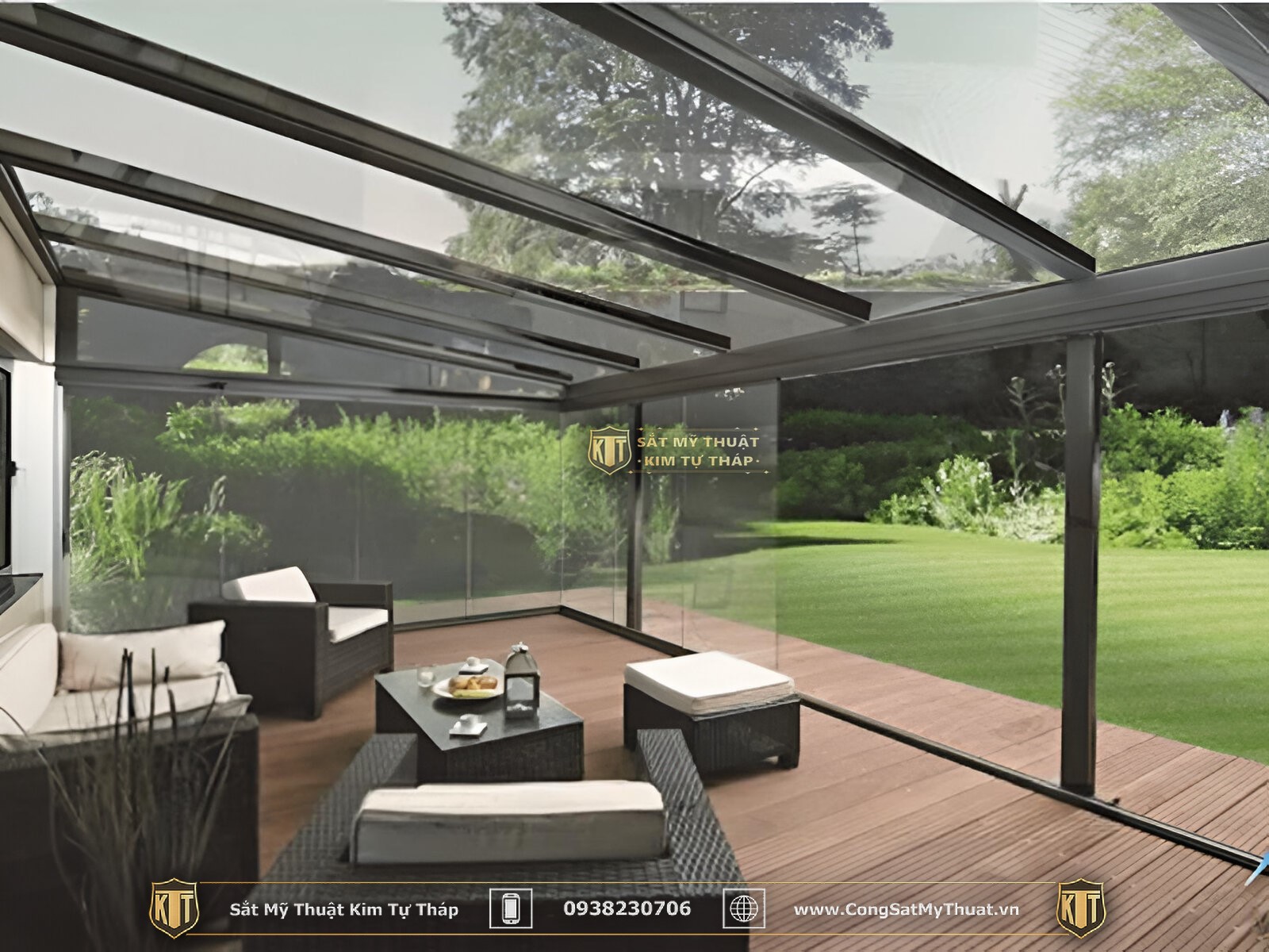 Mái sân thượng kính cường lực  