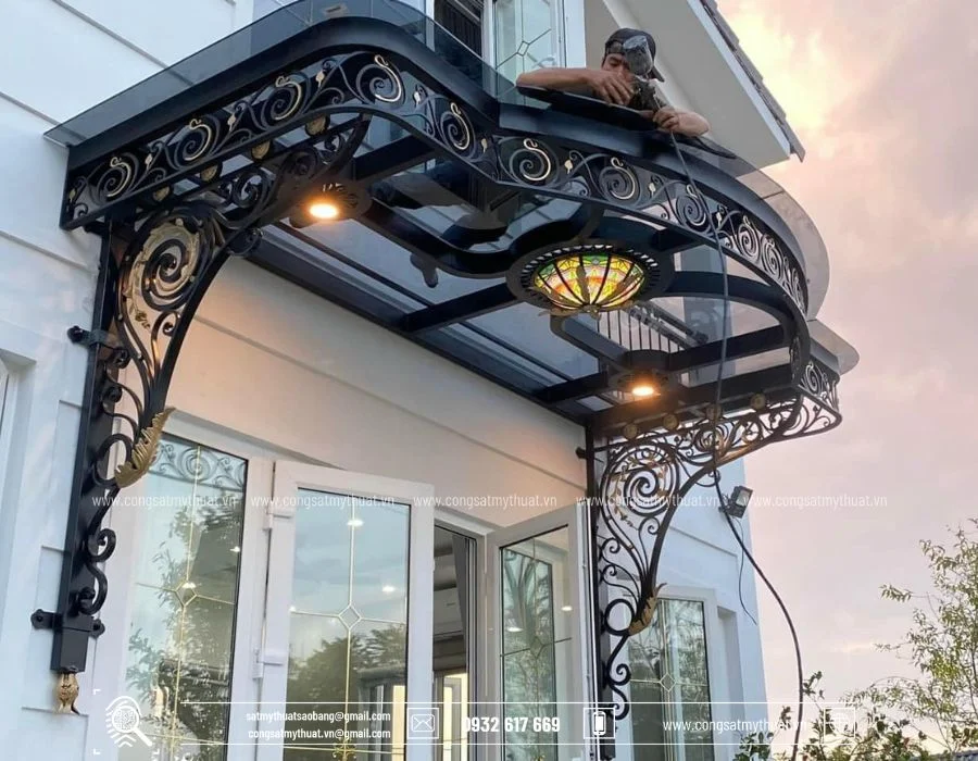 Mái kính sắt mỹ thuật tân cổ điển