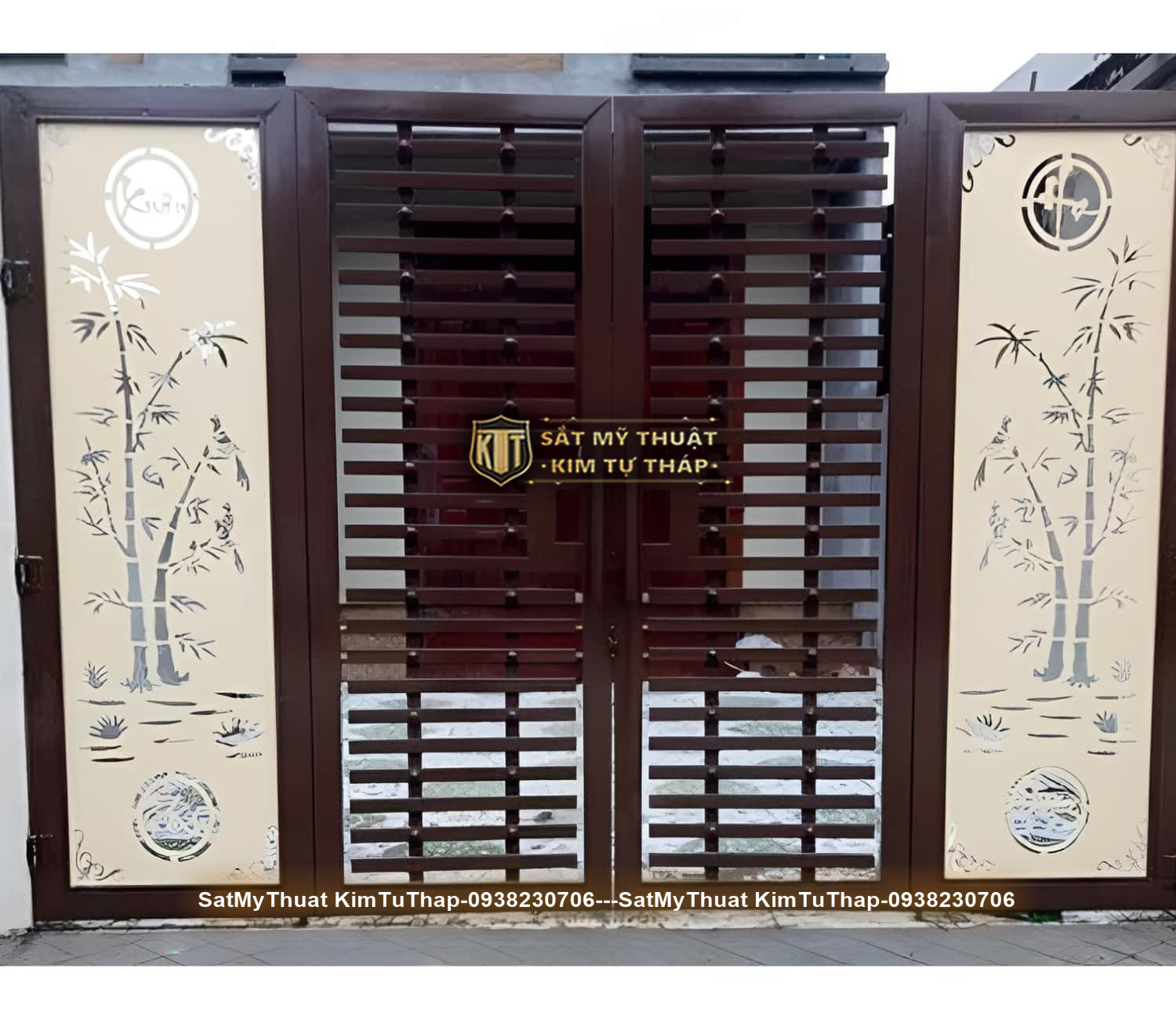 52+ Mẫu cổng sắt nan gỗ (vân gỗ, giả gỗ) được ưa chuộng nhất hiện nay Cổng sắt nan gỗ cnc tinh xảo