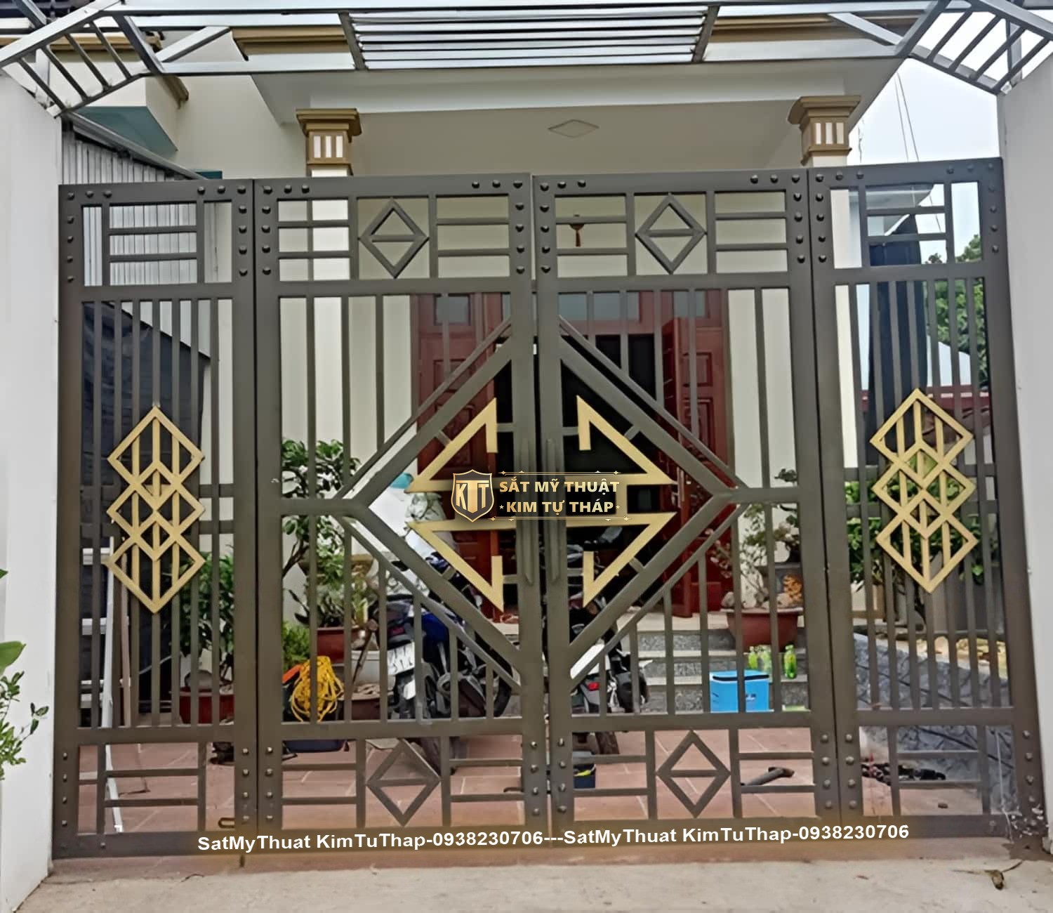 102+ mẫu cửa cổng sắt 4 cánh đẹp đơn giản & hiện đại giá rẻ nhất hiện nay Mẫu cửa cổng sắt 4 cánh đẹp thời thượng