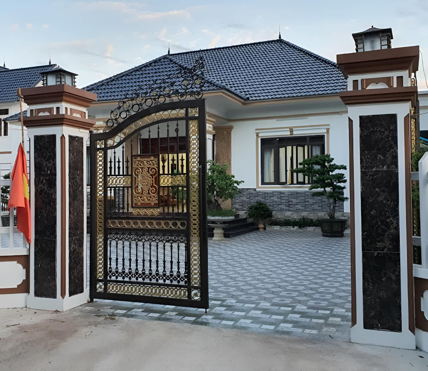 52+ Mẫu cổng nhà mái Nhật đẹp thời thượng nhất hiện nay mau-cong-nha-mai-nhat-dep-tinh-xao